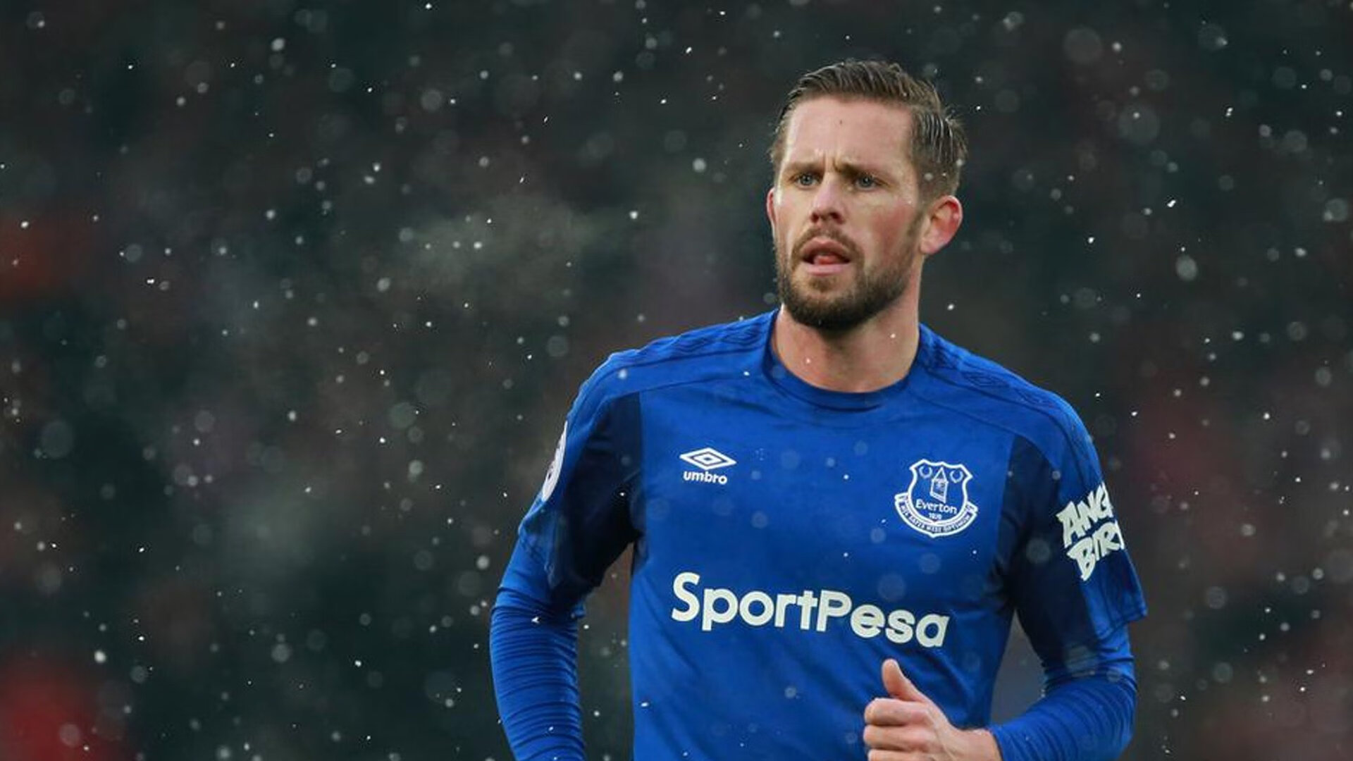 中国高尔夫球员许赢夺得女子中巡个人第三冠,许亚军高尔夫